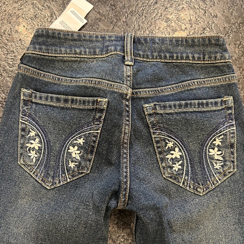 Hollister low rise dark wash embroidered jeans